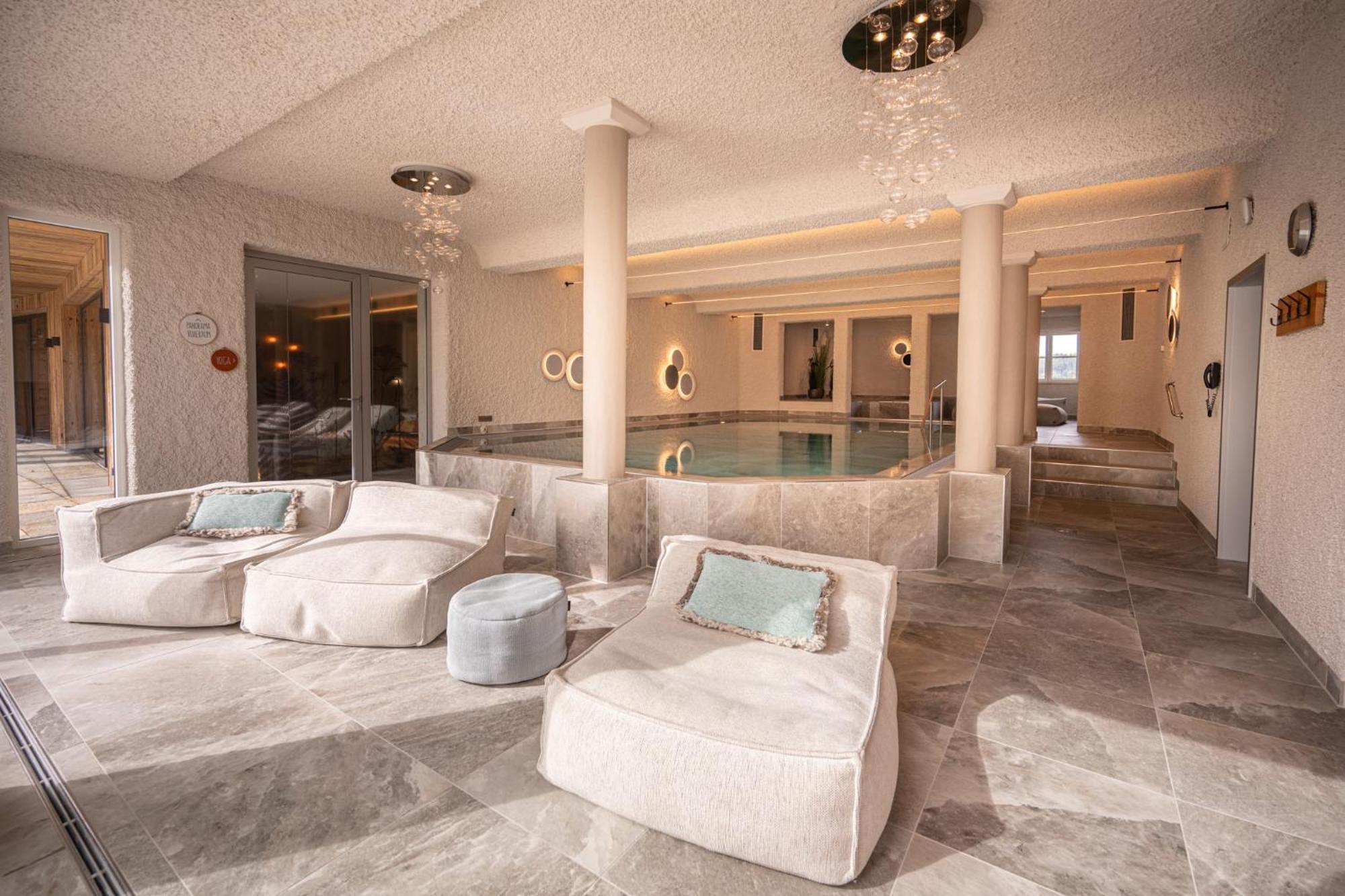 Hotel Johanneshof オーバーシュタウフェン エクステリア 写真